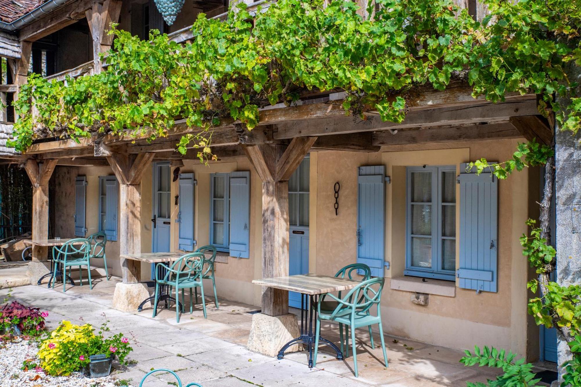 Hotel De La Beursaudiere Nitry Kültér fotó