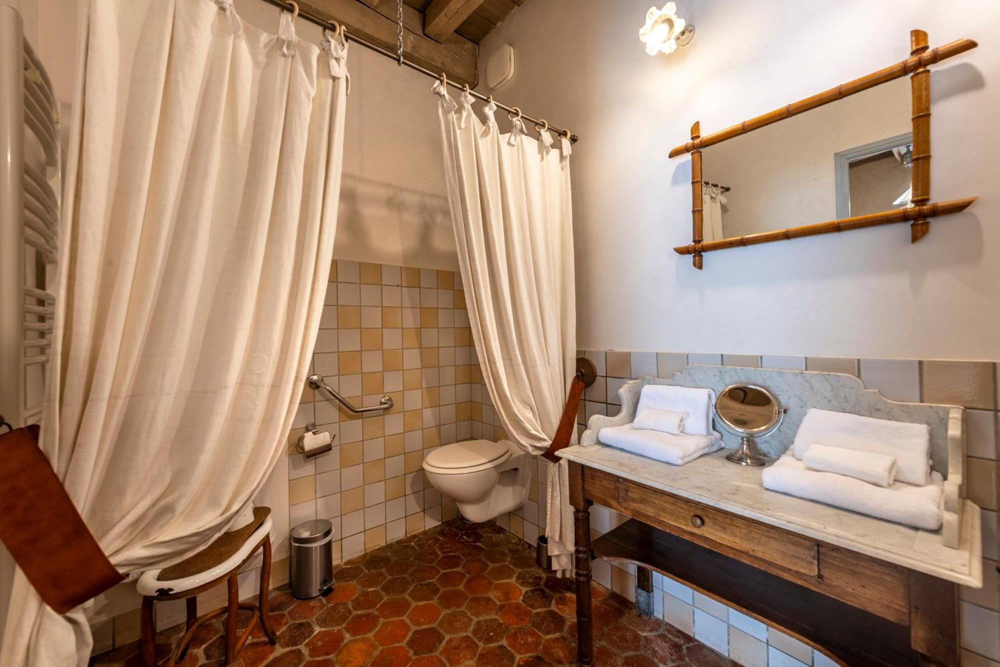 Hotel De La Beursaudiere Nitry Kültér fotó